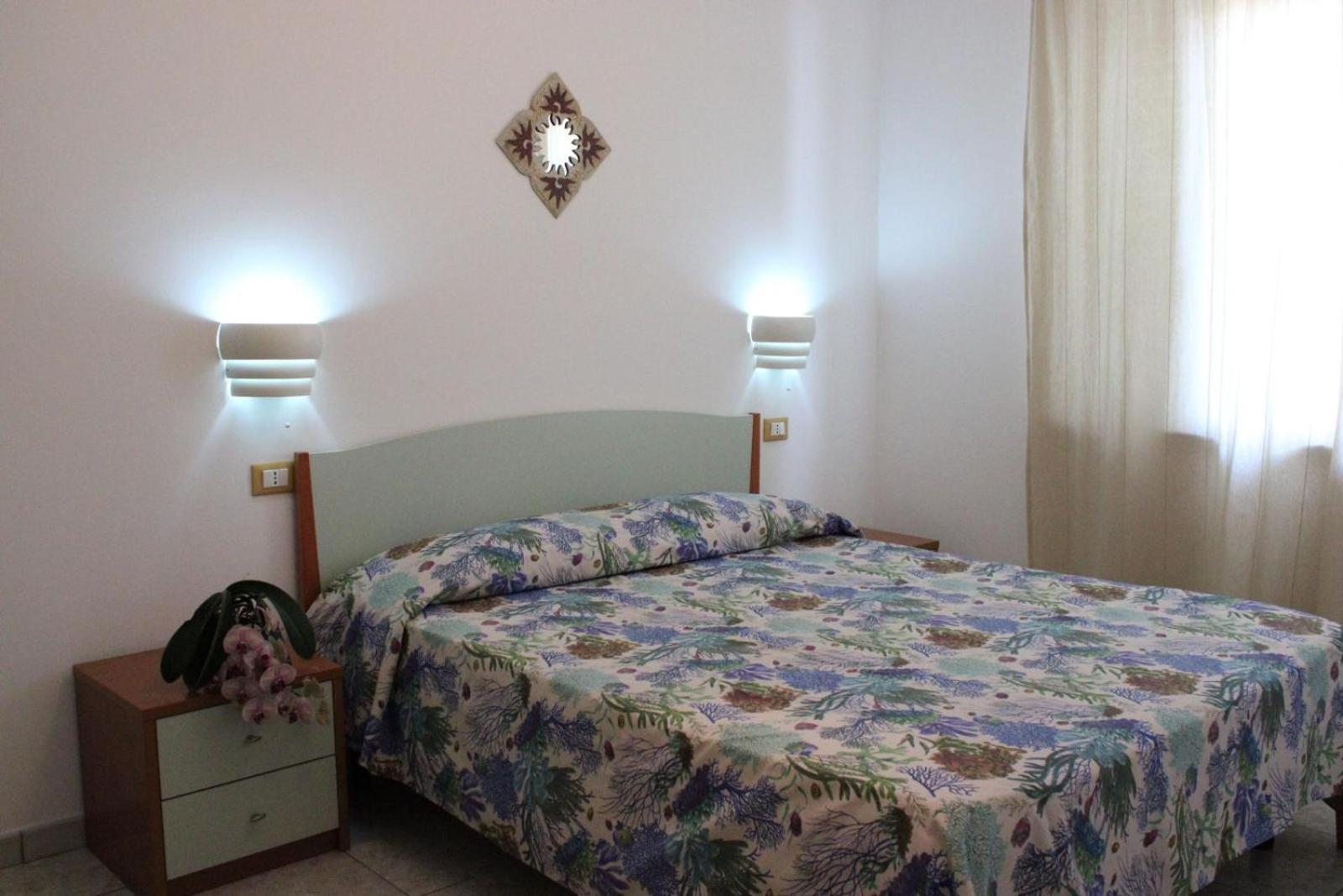Graceland Rooms And Suites Capo Vaticano Exterior photo