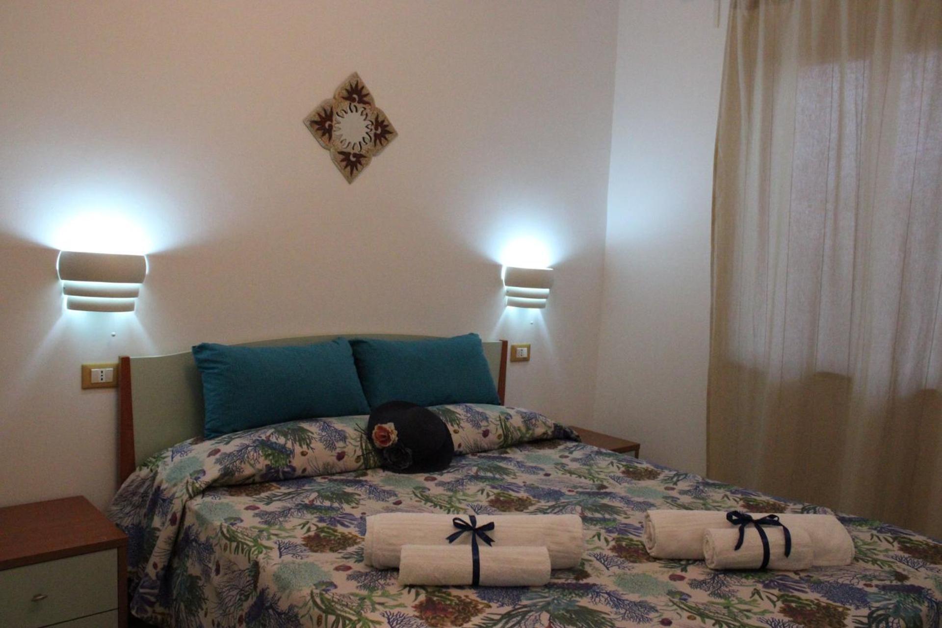 Graceland Rooms And Suites Capo Vaticano Exterior photo