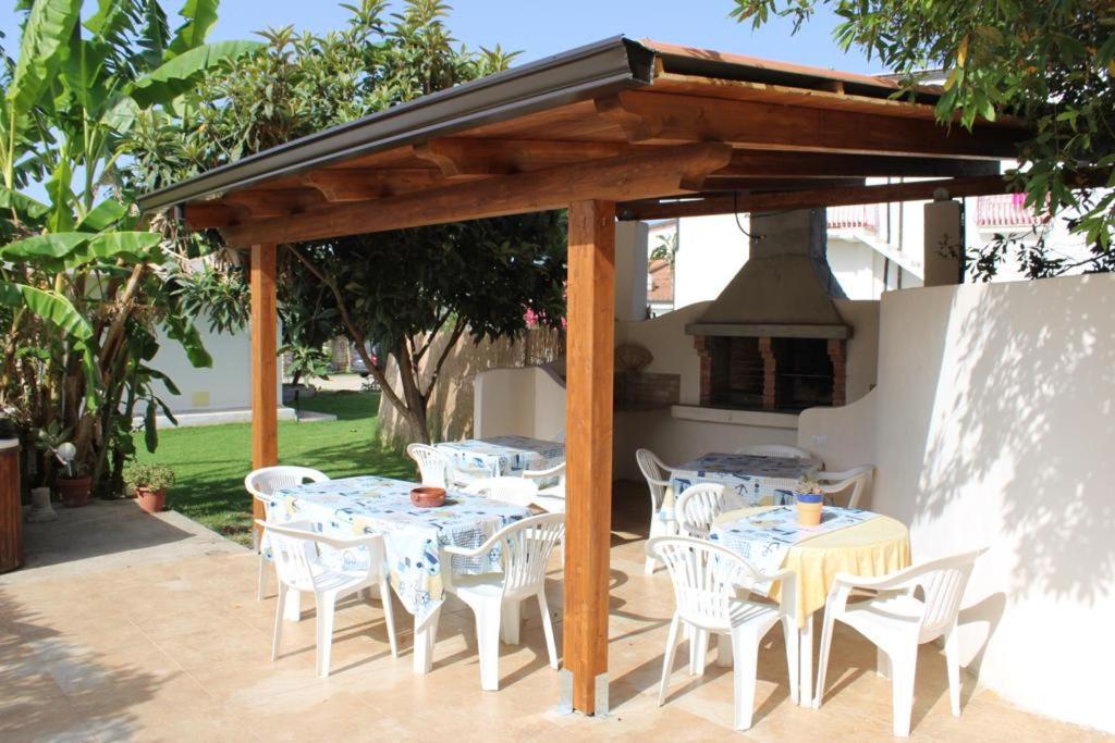 Graceland Rooms And Suites Capo Vaticano Exterior photo