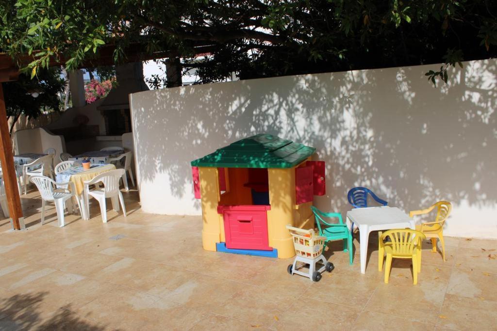 Graceland Rooms And Suites Capo Vaticano Exterior photo