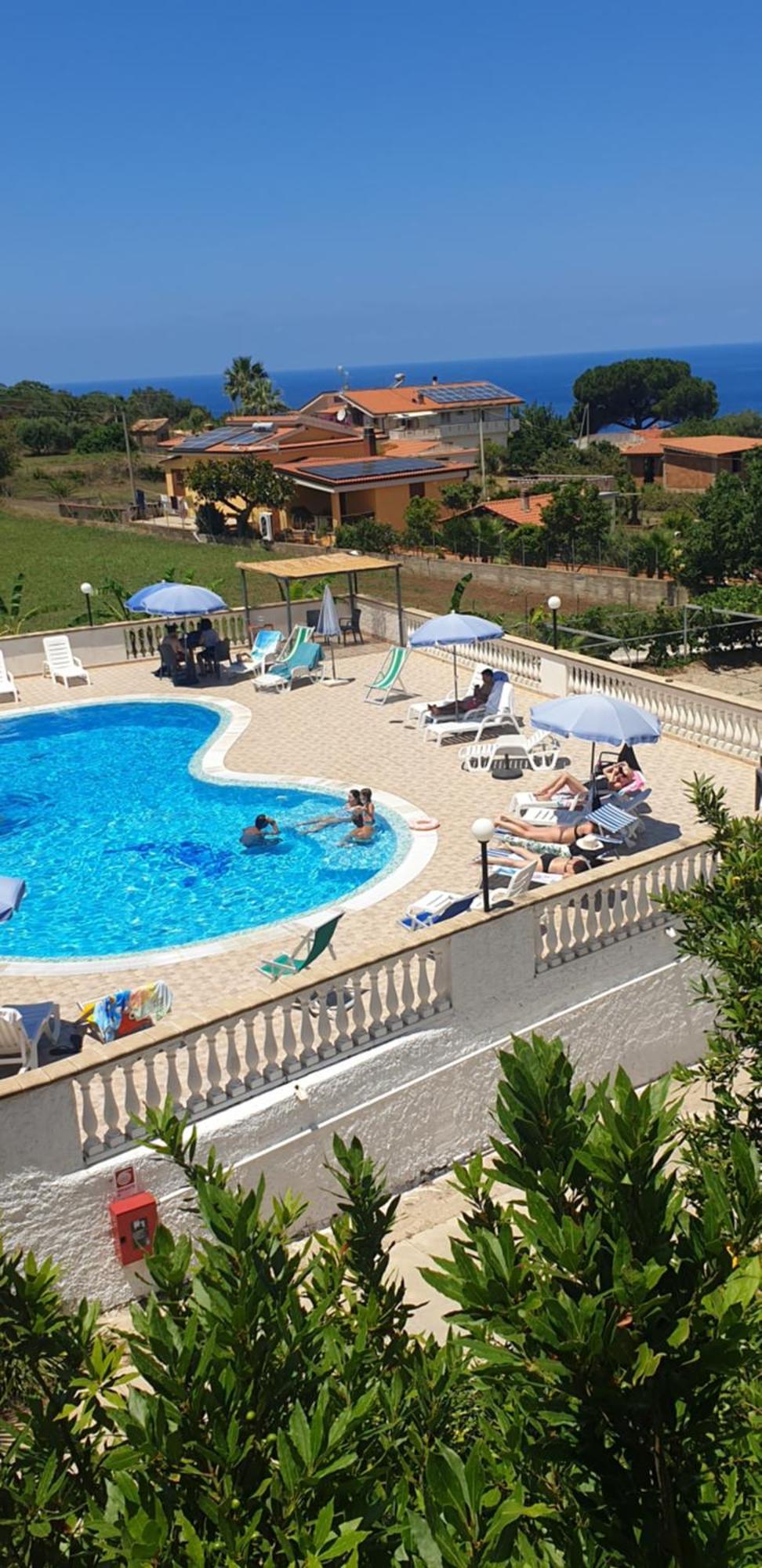 Graceland Rooms And Suites Capo Vaticano Exterior photo