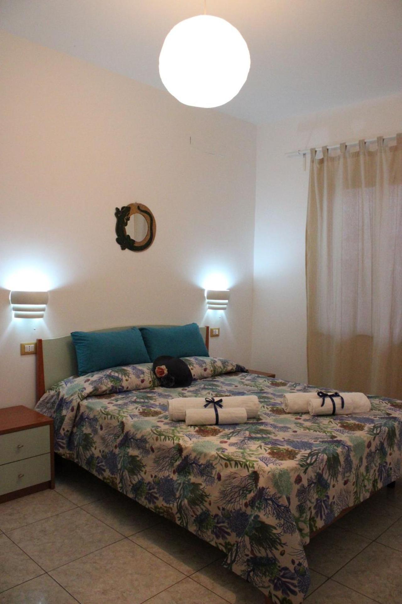 Graceland Rooms And Suites Capo Vaticano Exterior photo