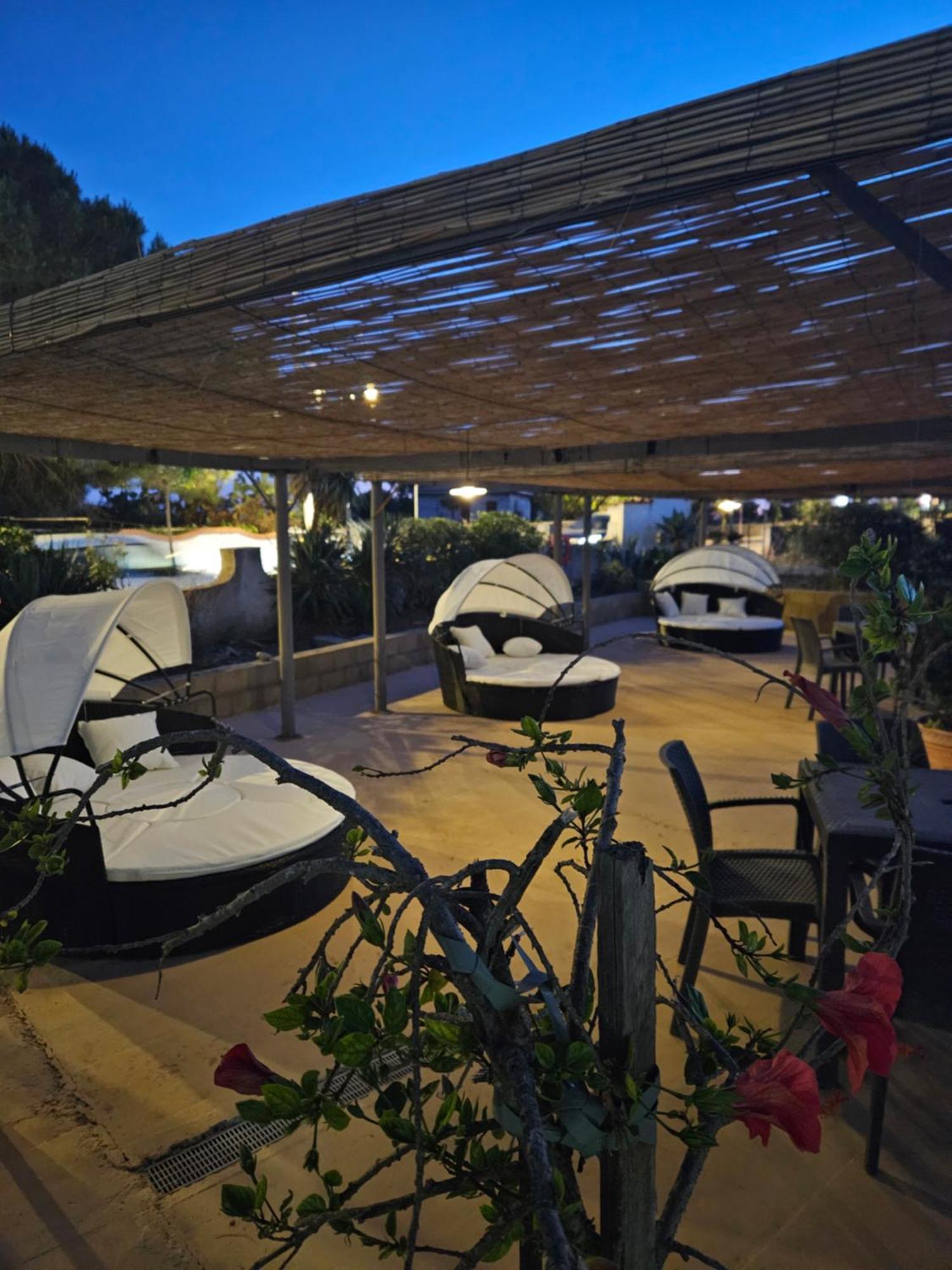 Graceland Rooms And Suites Capo Vaticano Exterior photo